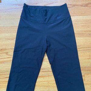 Nike capri, flare leggings